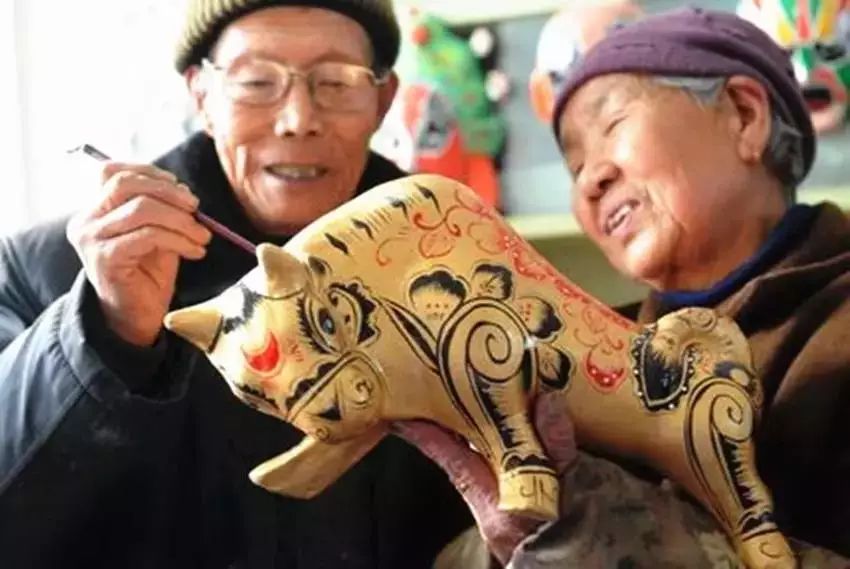 寶雞人的新寵 西府萌豬何以超越小豬佩奇成為收藏界新星？